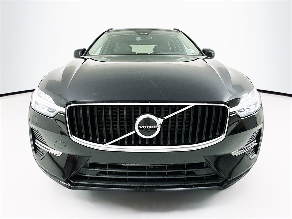 Used 2023 Volvo XC60 B5 FWD Core SUV
