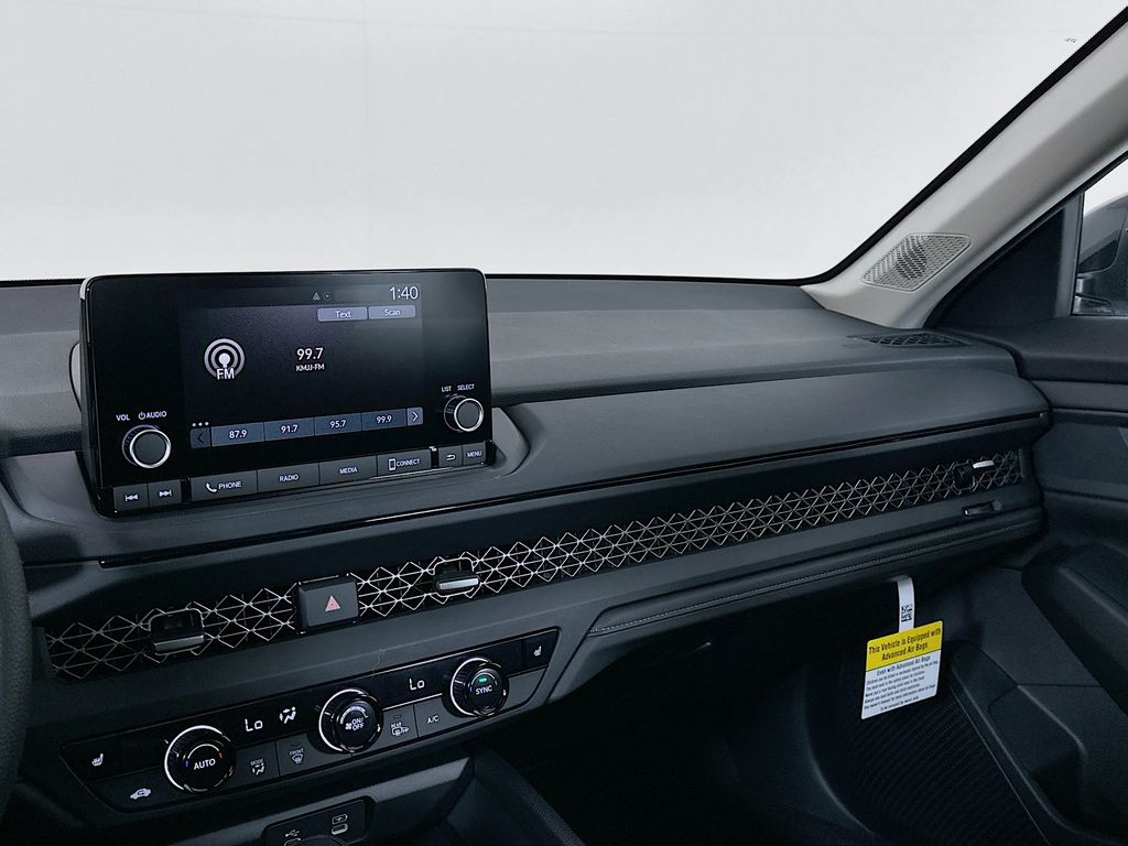 2025 Honda Accord SE - Photo 20