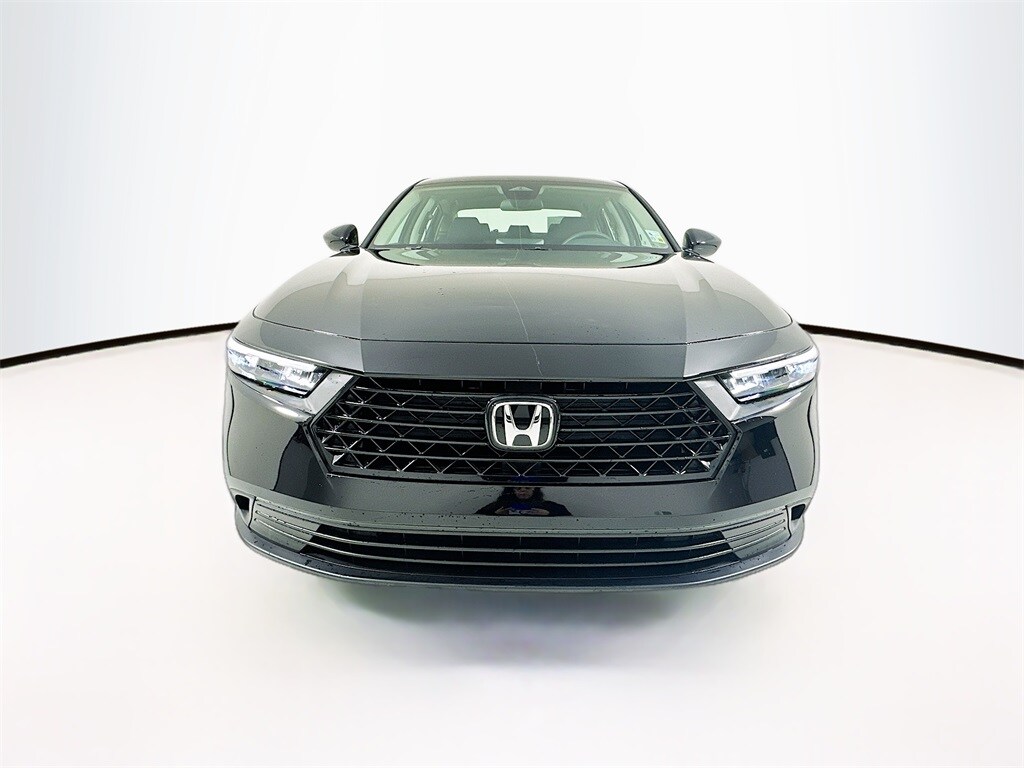 2025 Honda Accord LX photo 2