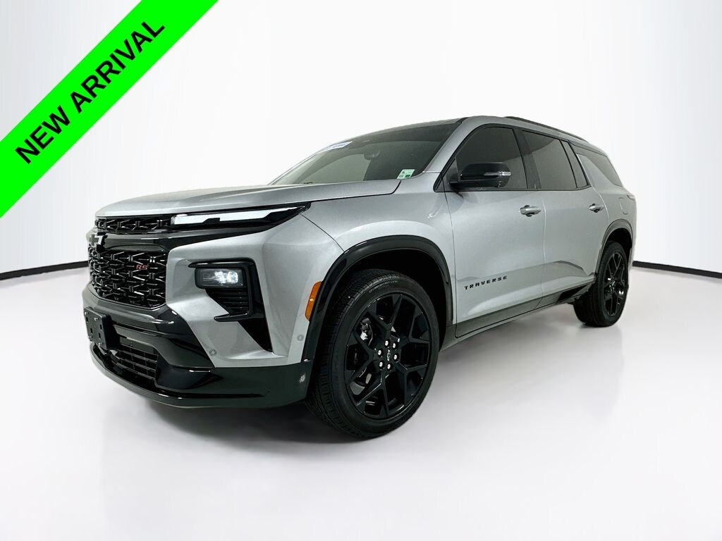 Used 2025 Chevrolet Traverse RS SUV