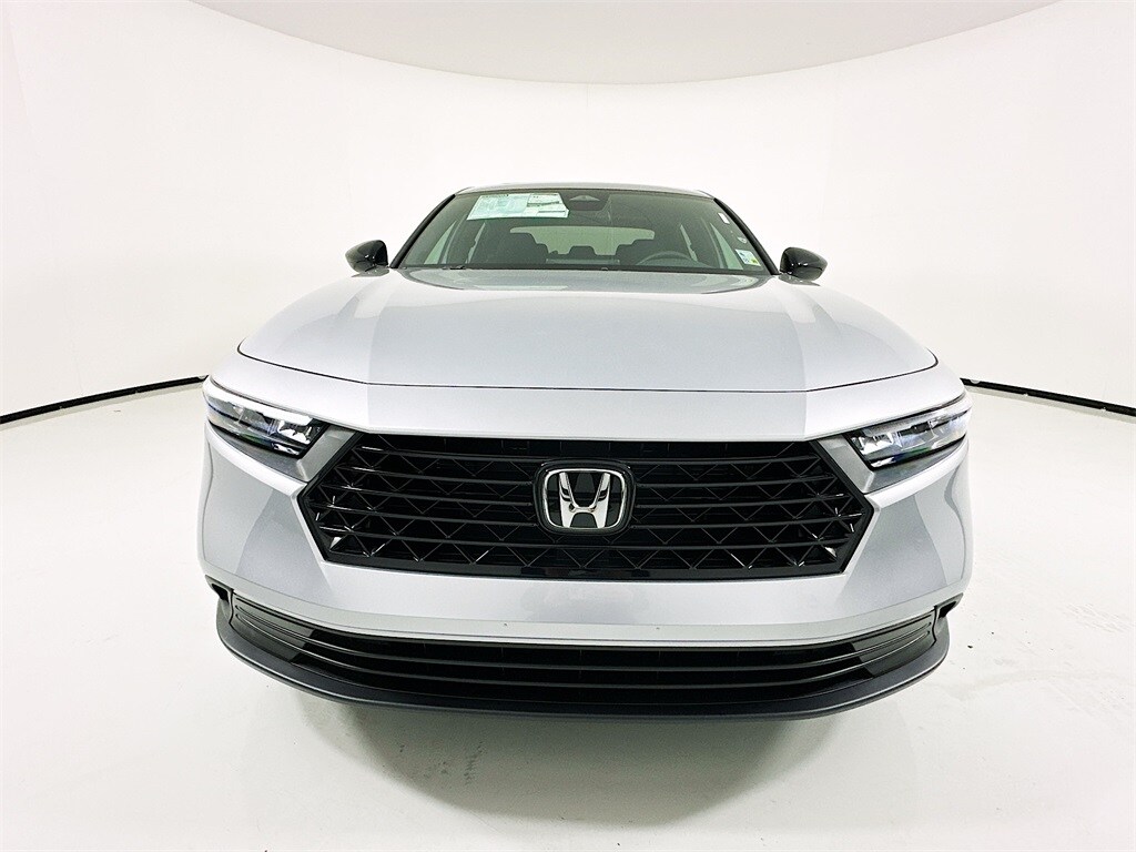 2025 Honda Accord Hybrid Sport photo 2