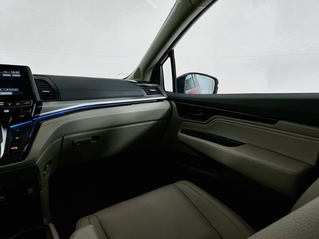 2024 Honda Odyssey Touring - Photo 19