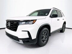 2025 Honda Pilot TrailSport SUV