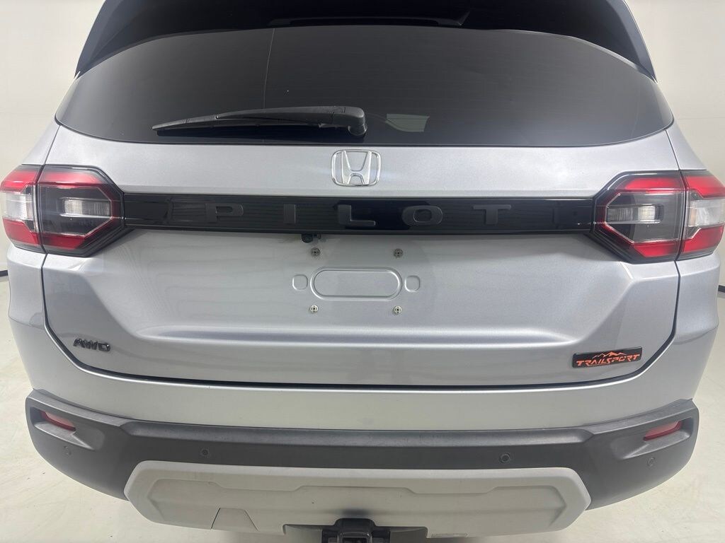 Certified 2025 Honda Pilot TrailSport SUV
