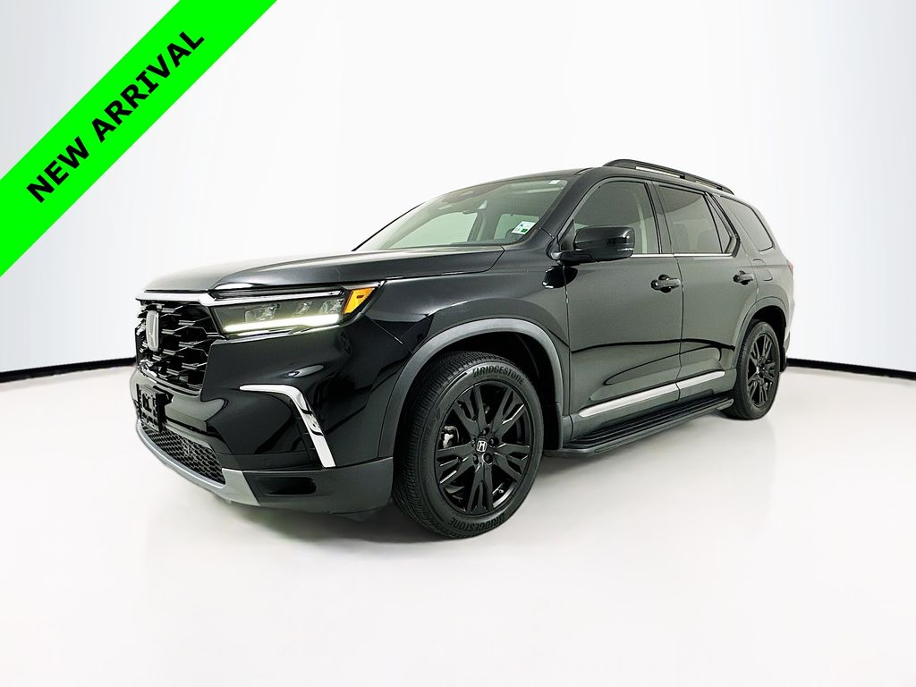 2023 Honda Pilot Touring AWD's photo
