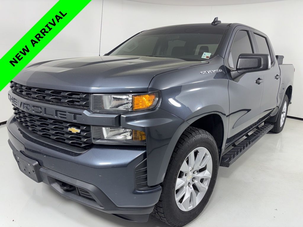 Shadow Gray Metallic 2022 Chevrolet Silverado 1500 Custom Crew Cab RWD Pickup Truck 4X2 8-Speed Automatic