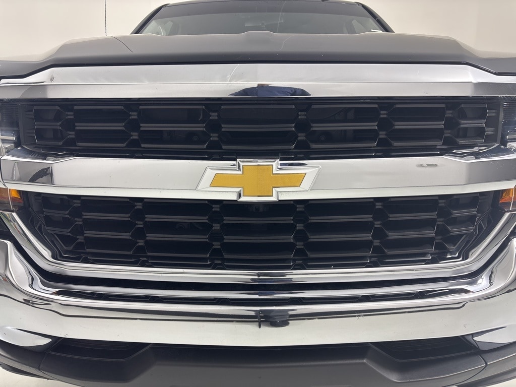 Used 2017 Chevrolet Silverado 1500 LT w/1LT Truck Crew Cab