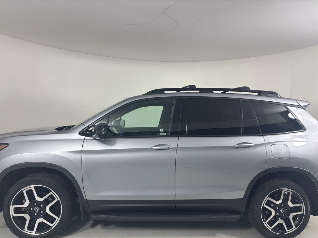2023 Honda Passport Elite photo 3