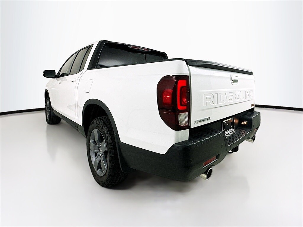 2025 Honda Ridgeline TrailSport photo 3