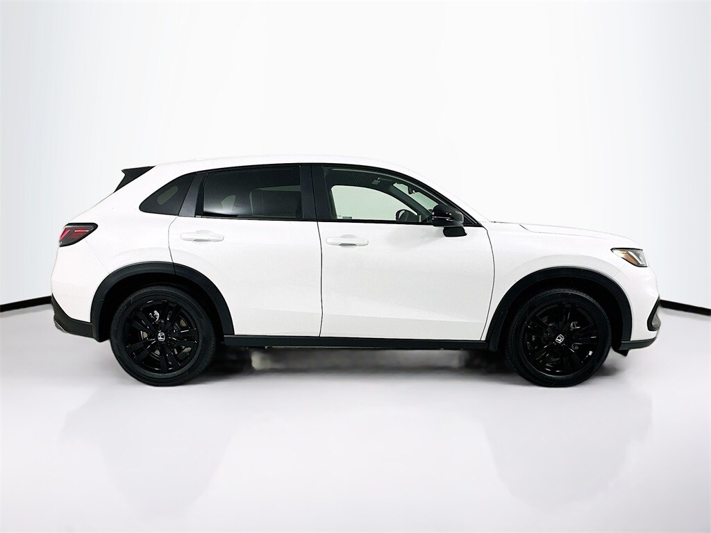 2026 Honda HR-V Sport photo 4