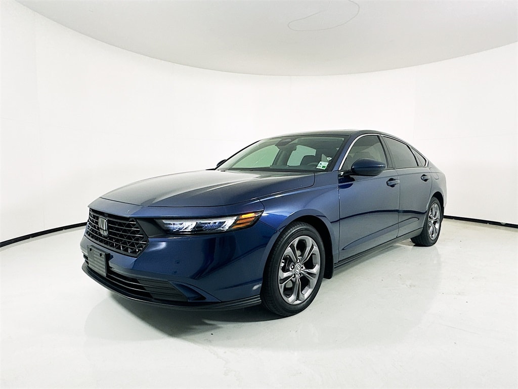 2024 Honda Accord EX's photo