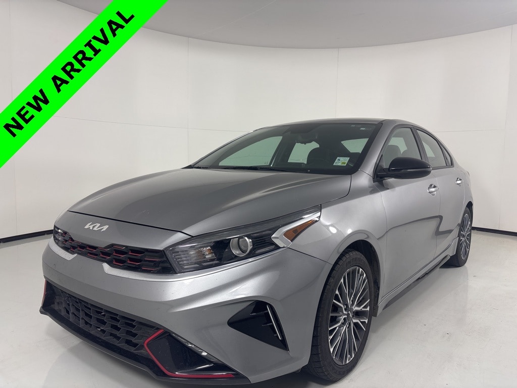 2023 Kia Forte GT-Line's photo