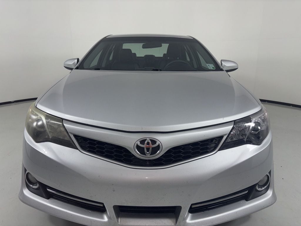 View vehicle photo 2