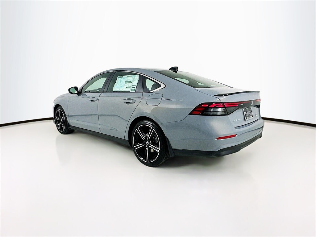 2025 Honda Accord Sport photo 3