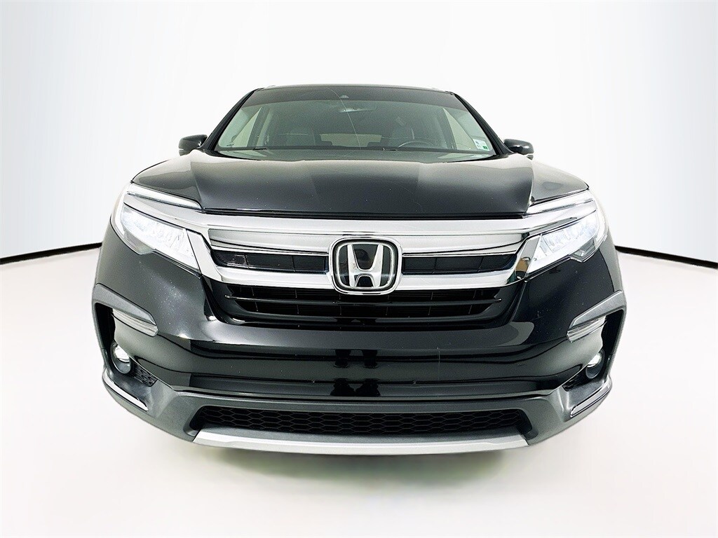 2022 Honda Pilot Touring photo 2
