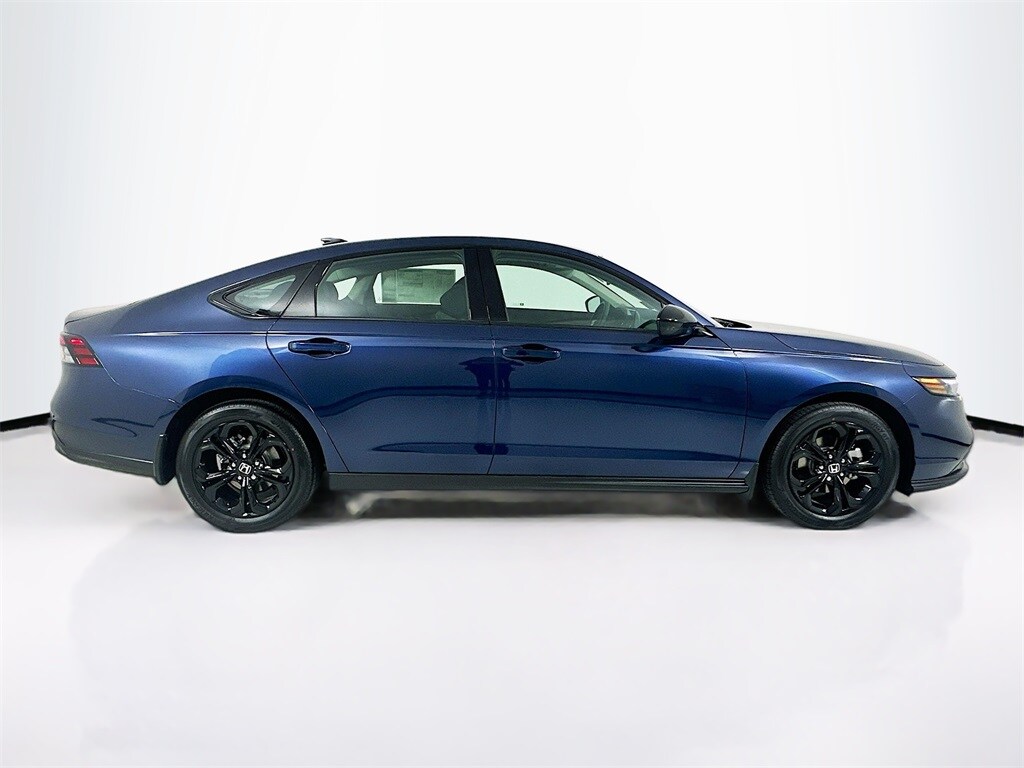 2025 Honda Accord SE photo 4