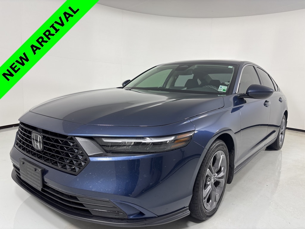 2024 Honda Accord EX's photo