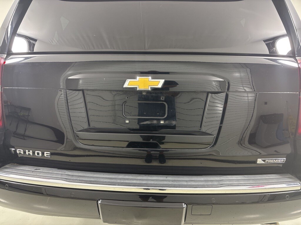2017 Chevrolet Tahoe Premier photo 4