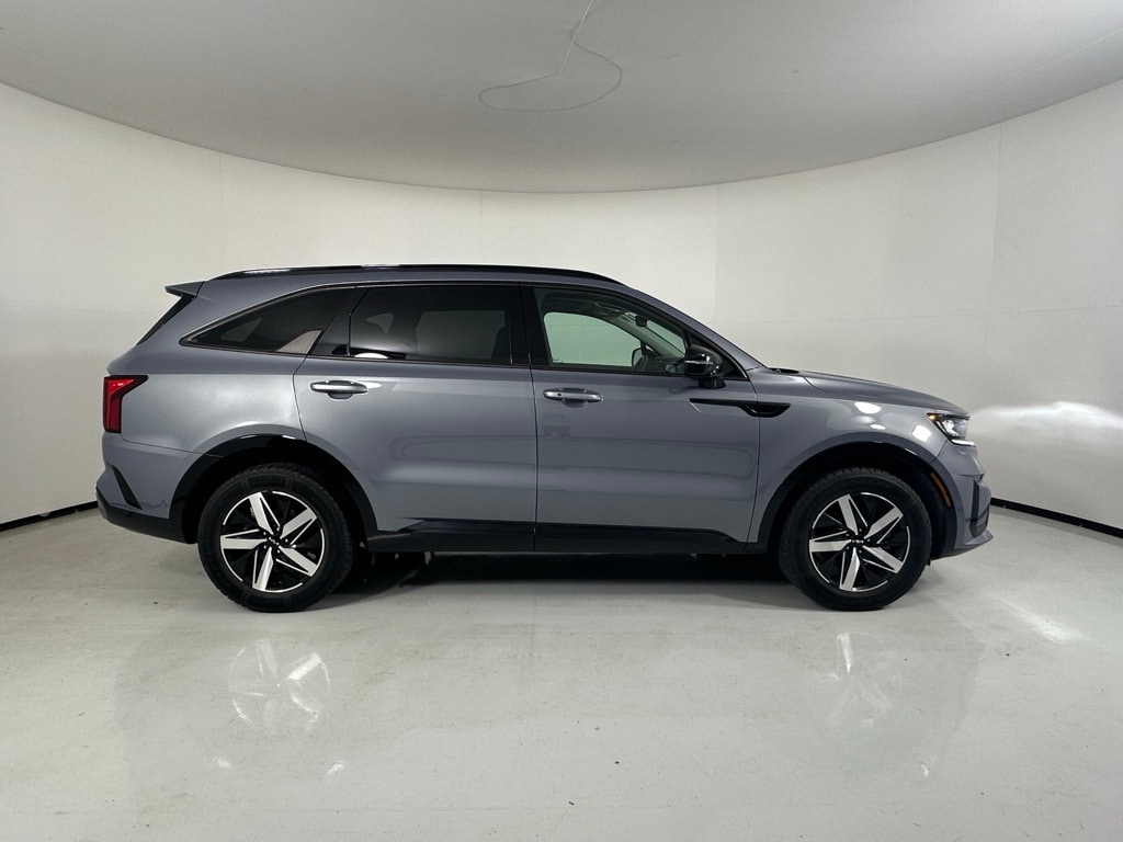 Used 2023 Kia Sorento S SUV