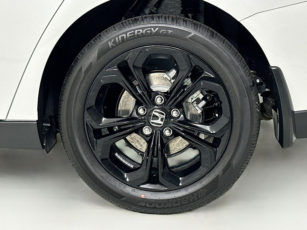 2025 Honda Accord SE - Photo 11