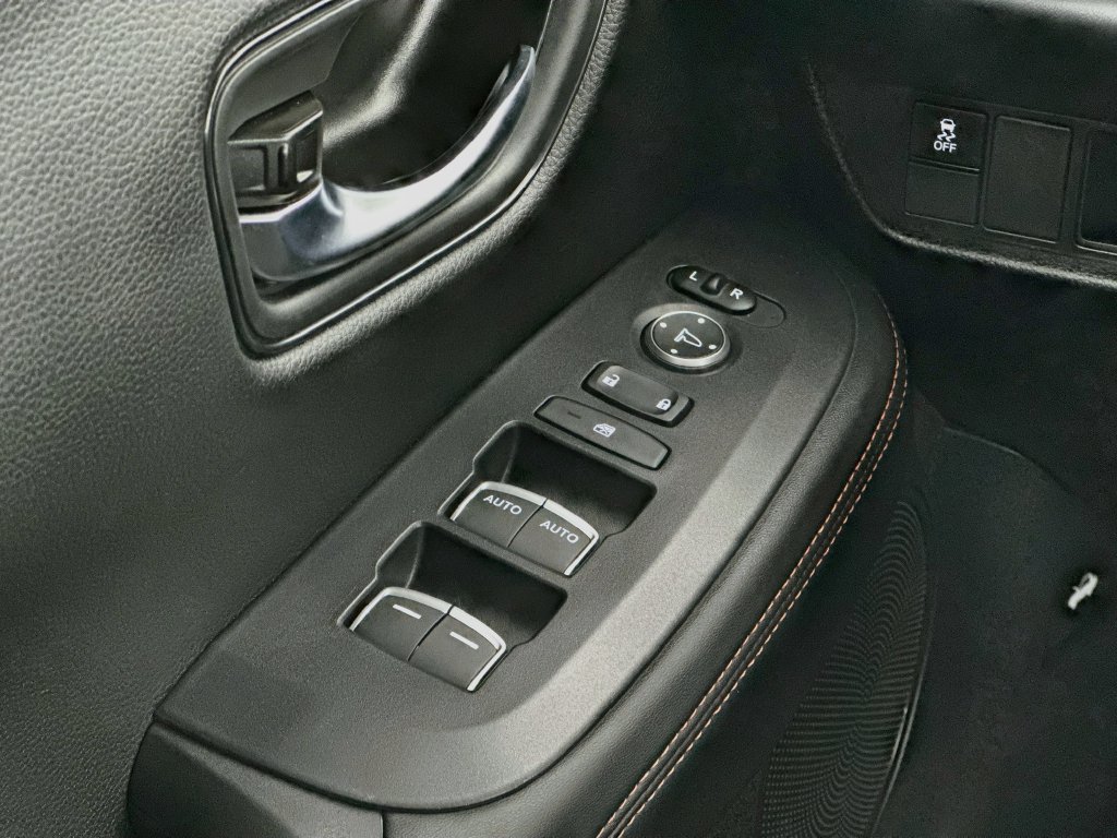 2025 Honda HR-V Sport - Photo 13