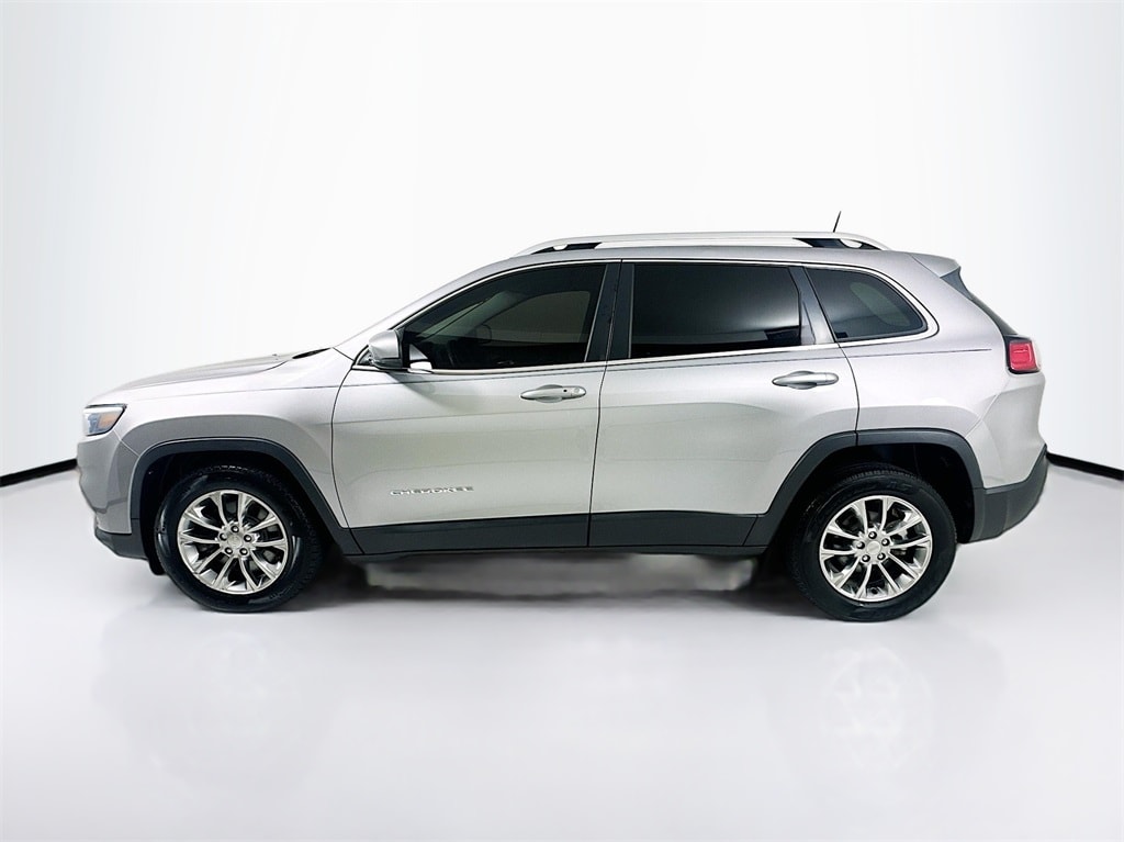 Used 2019 Jeep Cherokee Latitude Plus with VIN 1C4PJLLB3KD305319 for sale in Shreveport, LA