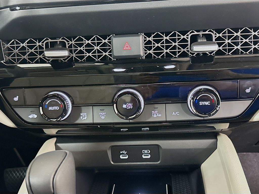 2026 Honda Accord Hybrid EX-L - Photo 28