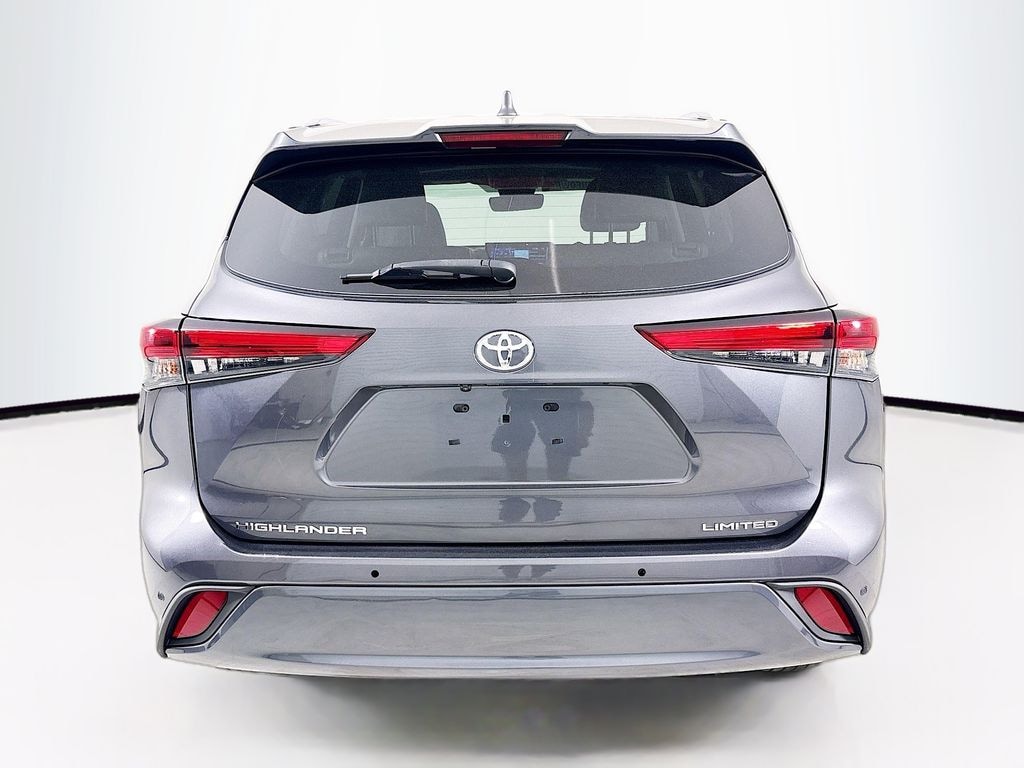 Used 2021 Toyota Highlander Limited SUV