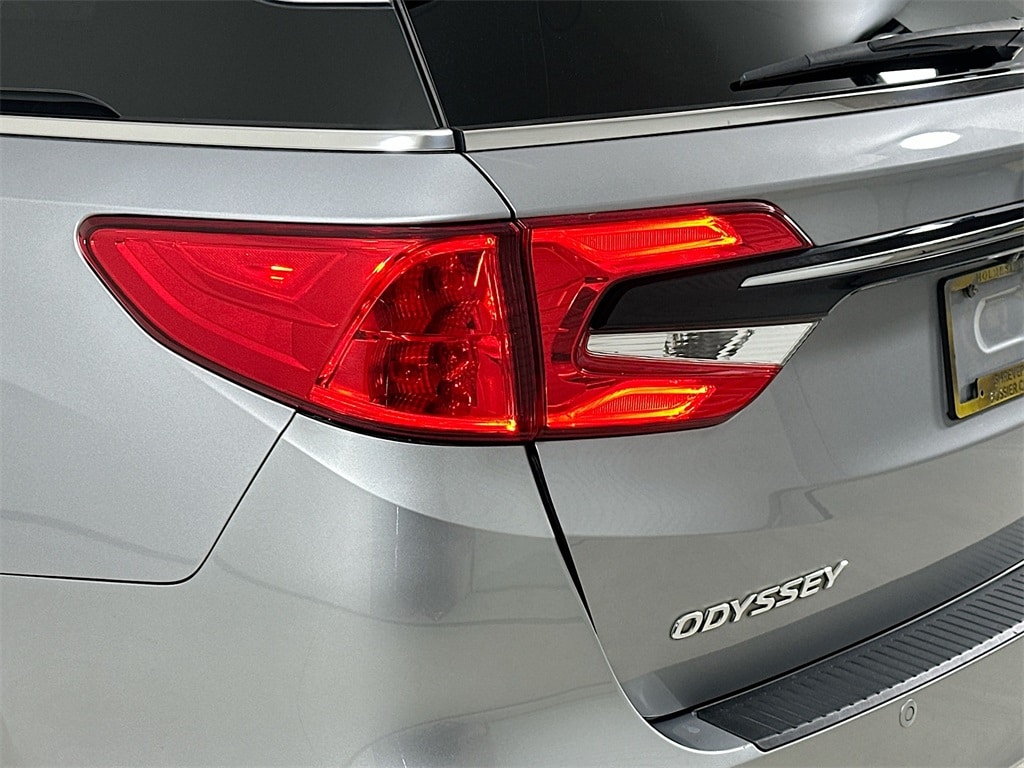 Used 2021 Honda Odyssey Touring Van