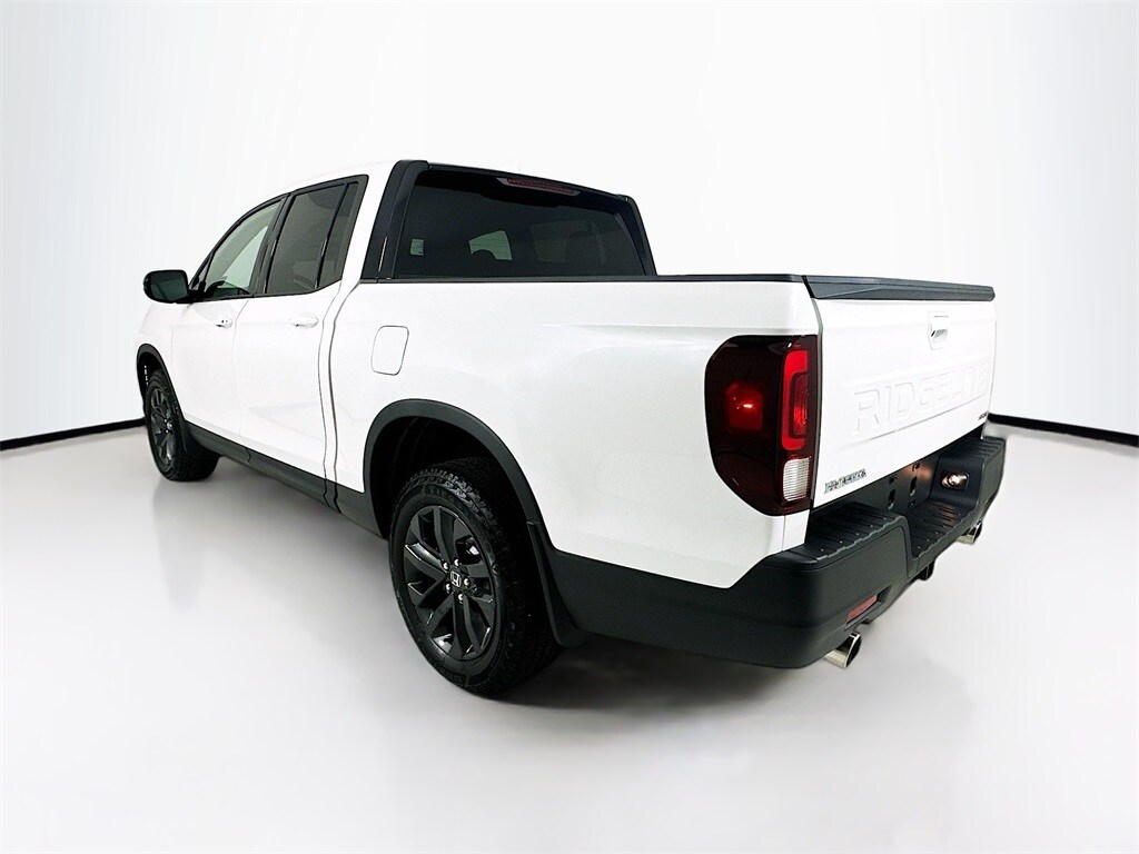 2025 Honda Ridgeline Sport photo 3