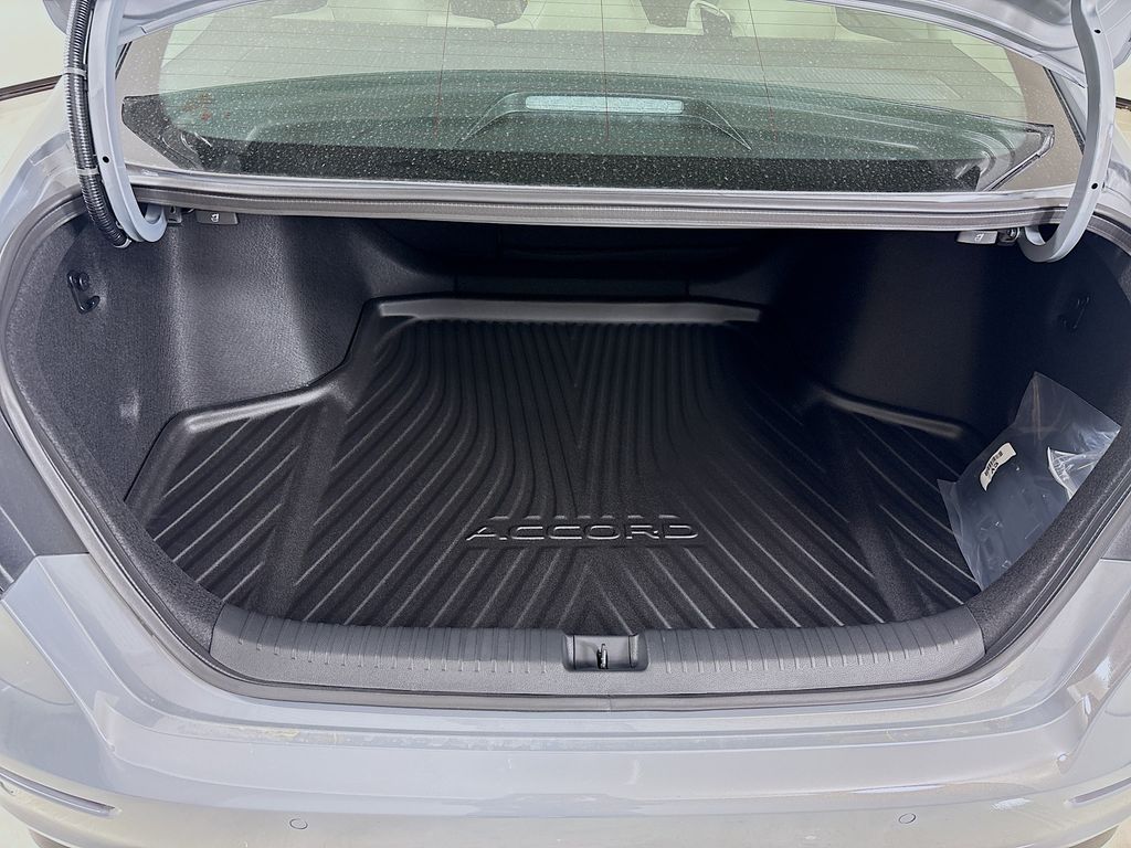 2026 Honda Accord Hybrid EX-L - Photo 9
