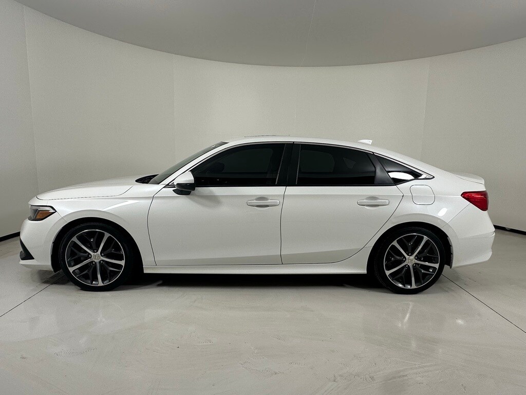 2024 Honda Civic Touring photo 3