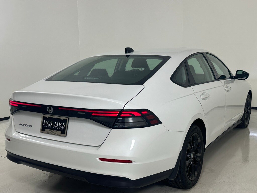 2025 Honda Accord SE photo 4