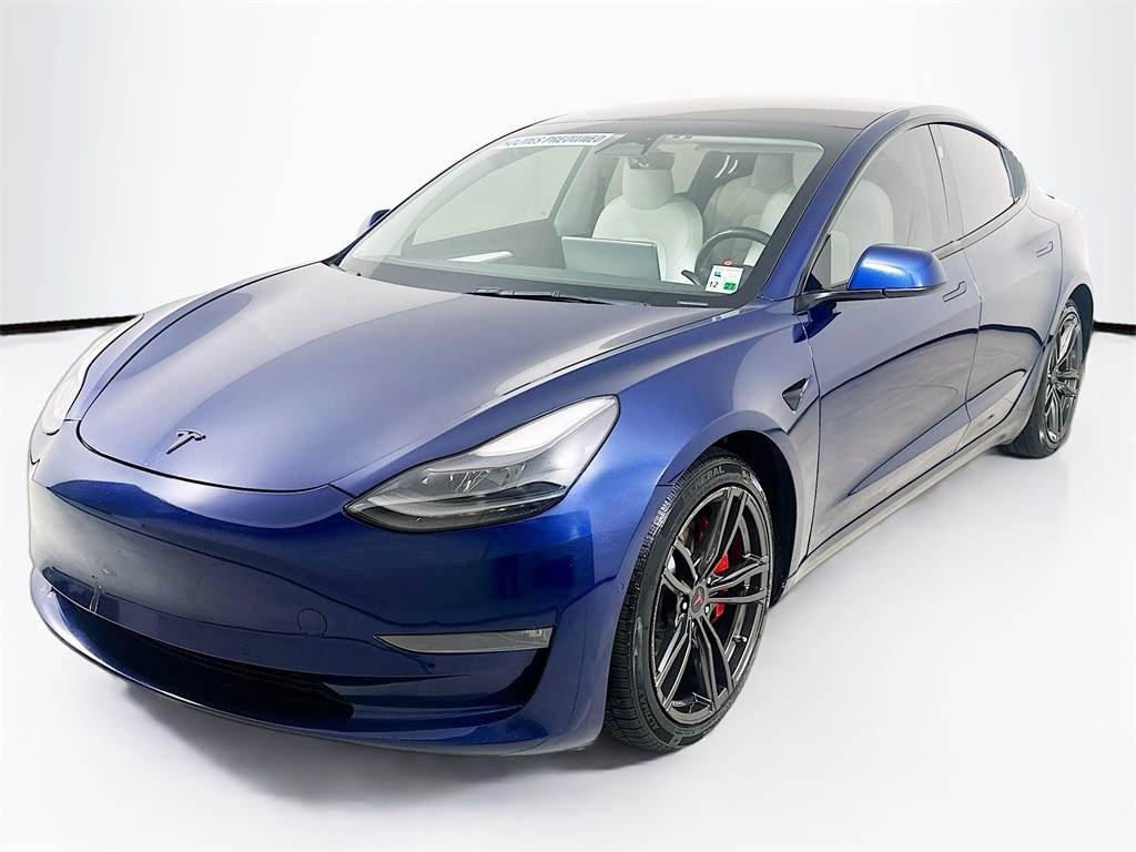 2022 Tesla Model 3 Performance's photo