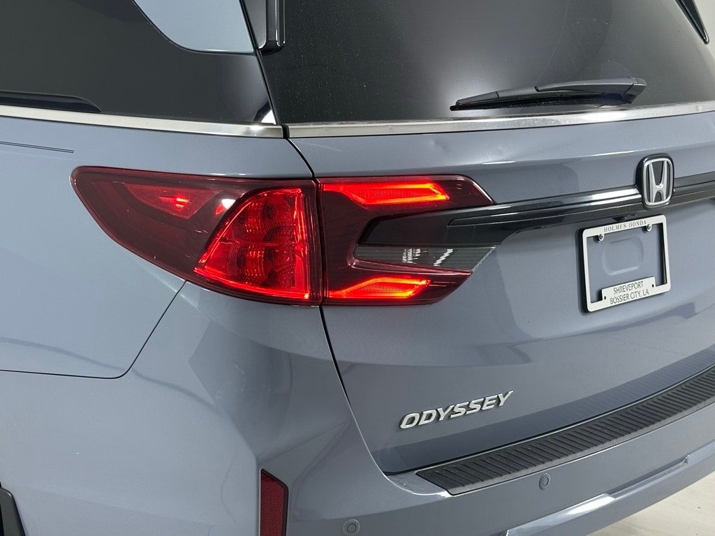 Used 2025 Honda Odyssey Elite Van