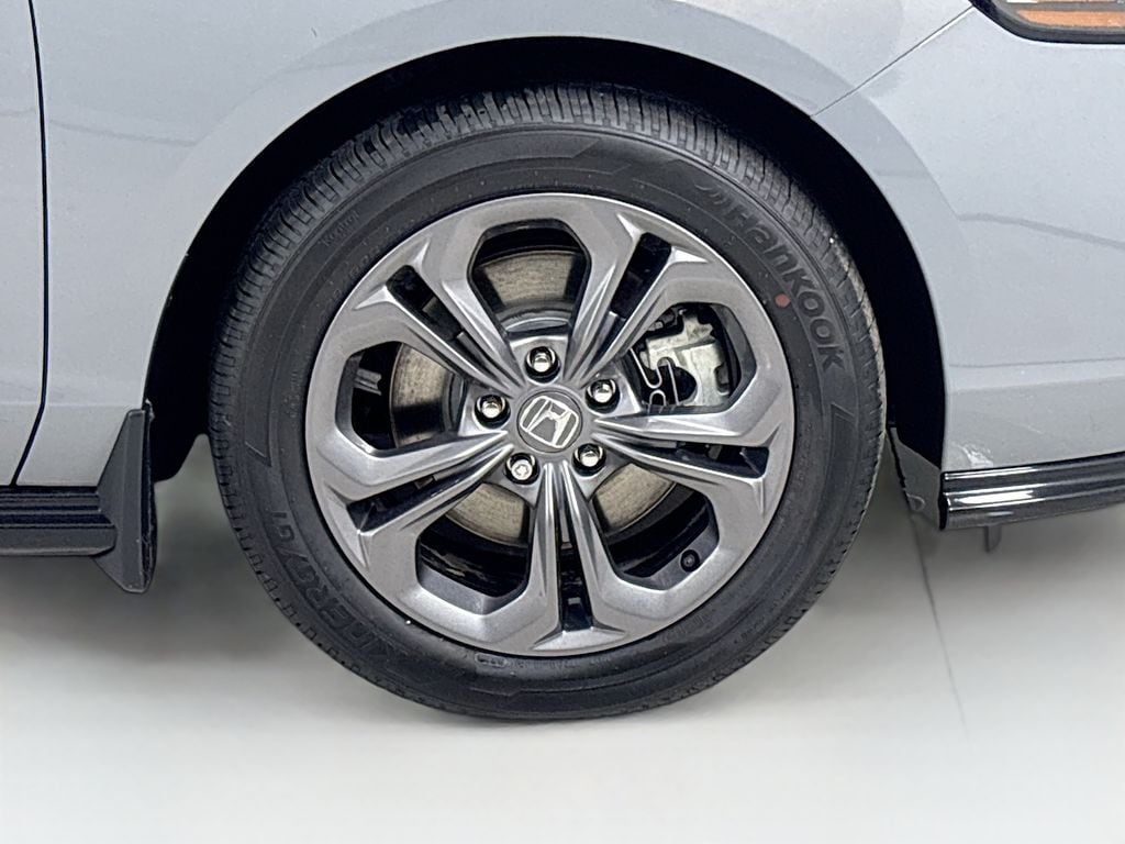 2026 Honda Accord Hybrid EX-L - Photo 10