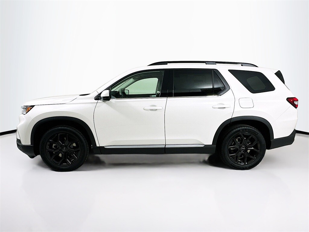 2025 Honda Pilot Touring photo 4