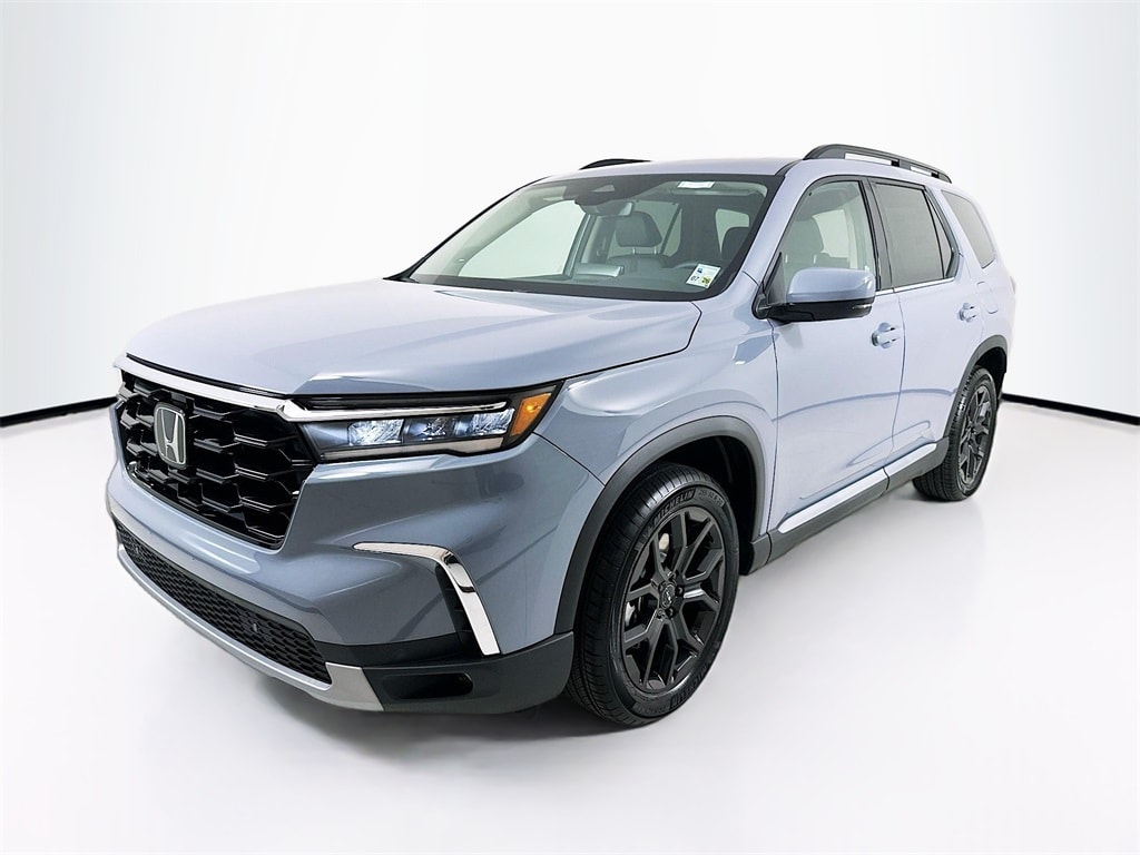 2025 Honda Pilot Touring's photo