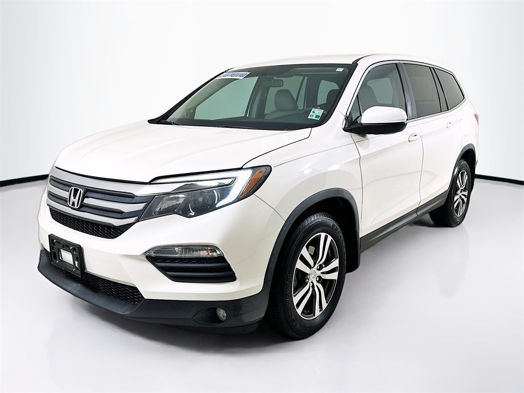 2016 Honda Pilot EX's photo