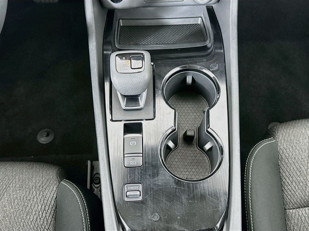2025 Nissan Rogue SV - Photo 19