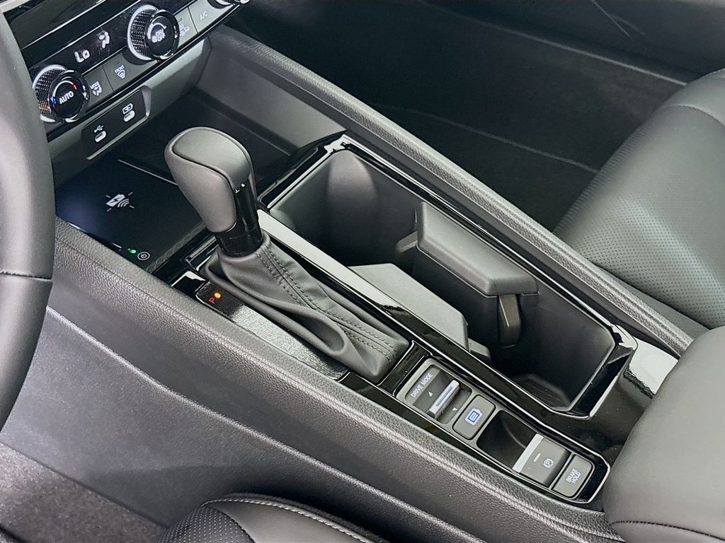 2026 Honda Accord Hybrid EX-L - Photo 20