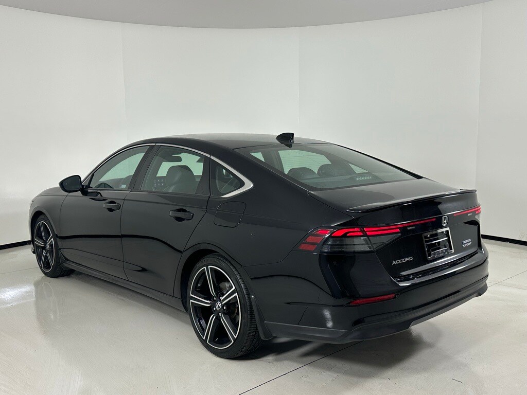 2023 Honda Accord Hybrid Sport photo 2
