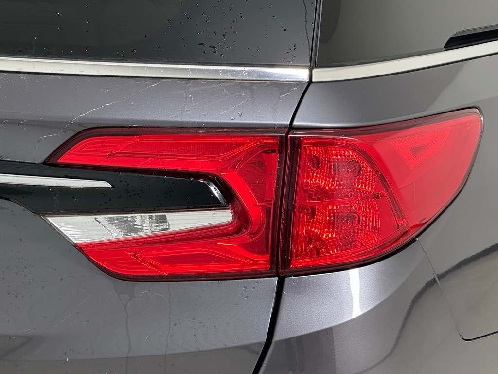 Used 2022 Honda Odyssey Touring Van