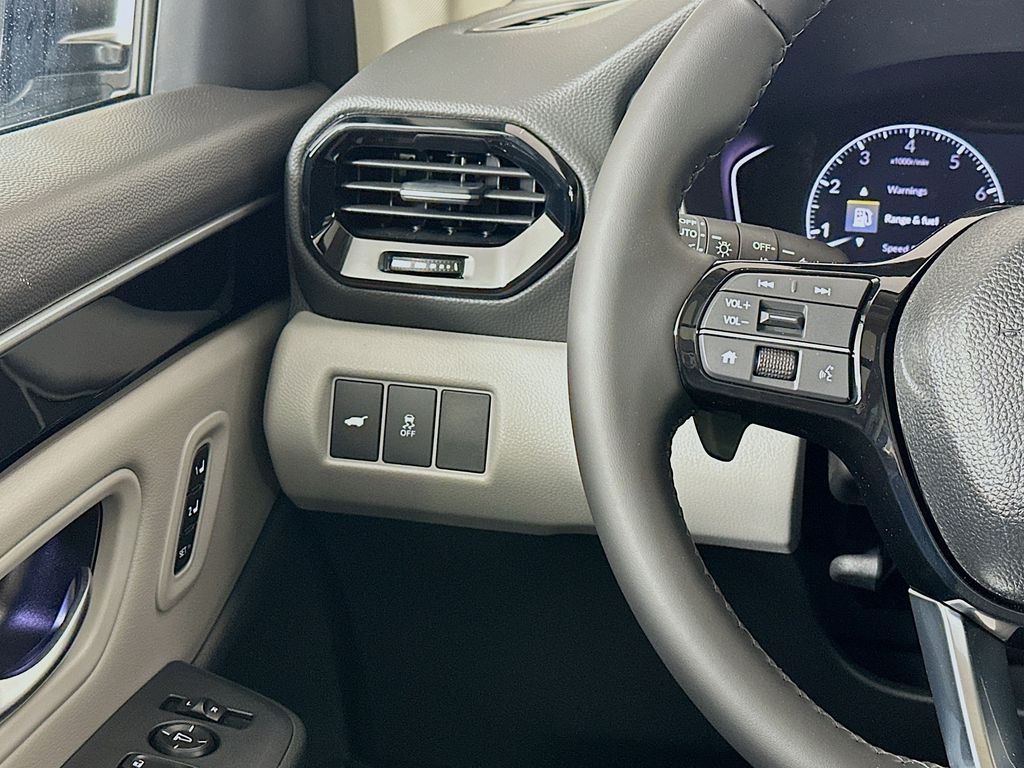 2025 Honda Pilot Touring - Photo 24