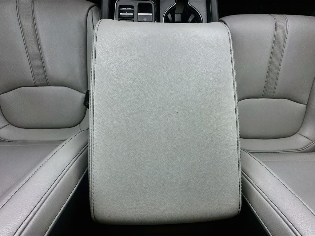 2024 Honda Pilot EX-L - Photo 23