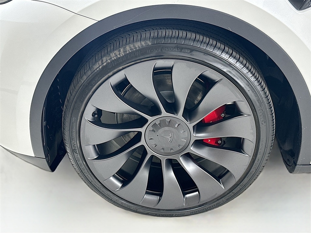 Used 2025 Tesla Model Y Performance with VIN 7SAYGDEF4SA365773 for sale in Northfield, Minnesota