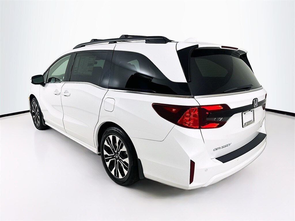2026 Honda Odyssey Elite photo 2