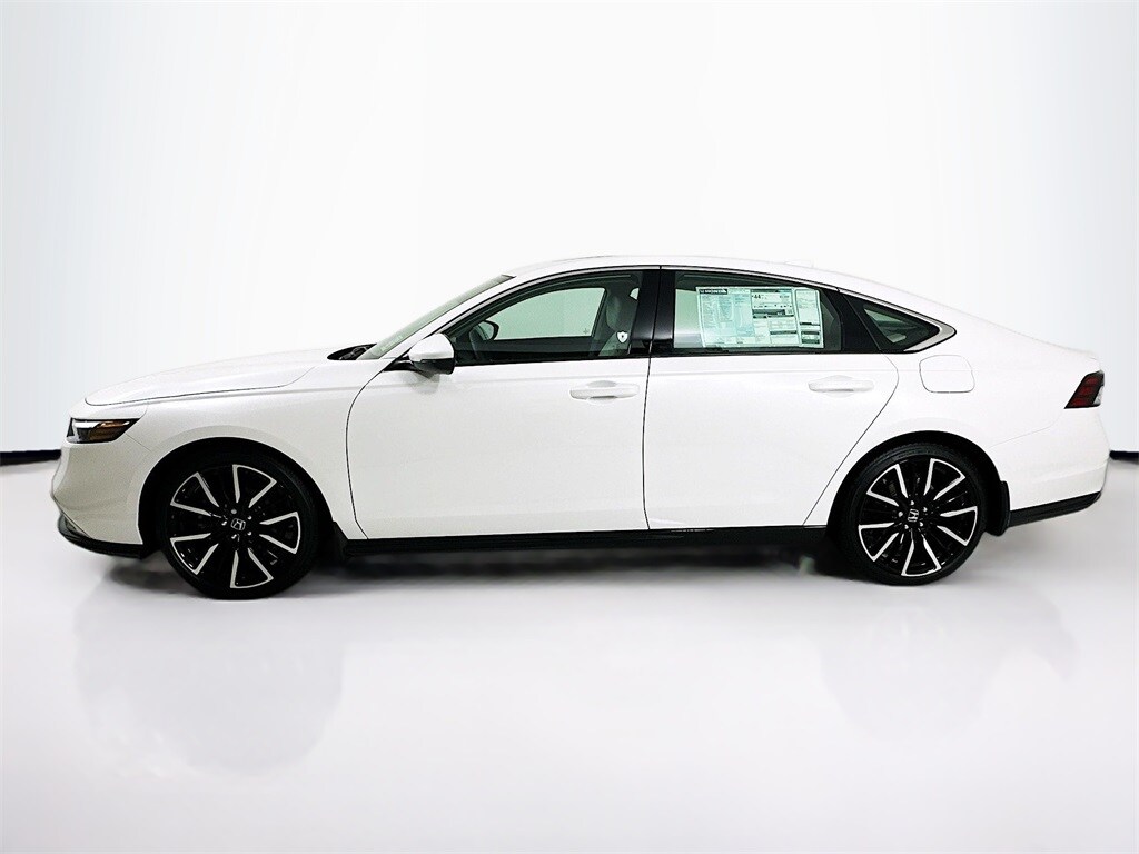2025 Honda Accord Hybrid Touring photo 3