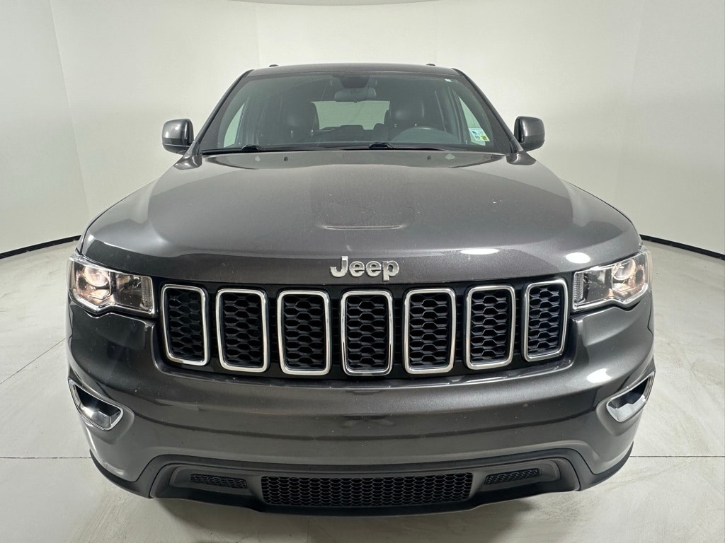 Used 2021 Jeep Grand Cherokee Laredo SUV