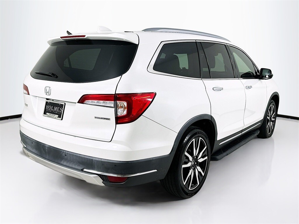 2022 Honda Pilot Touring photo 3